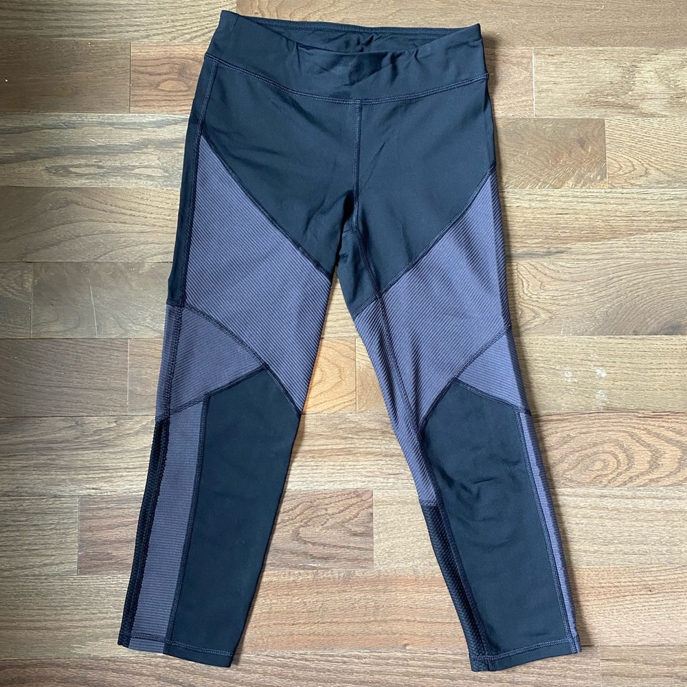 Black and Gray Cropped Champion Moto Leggings